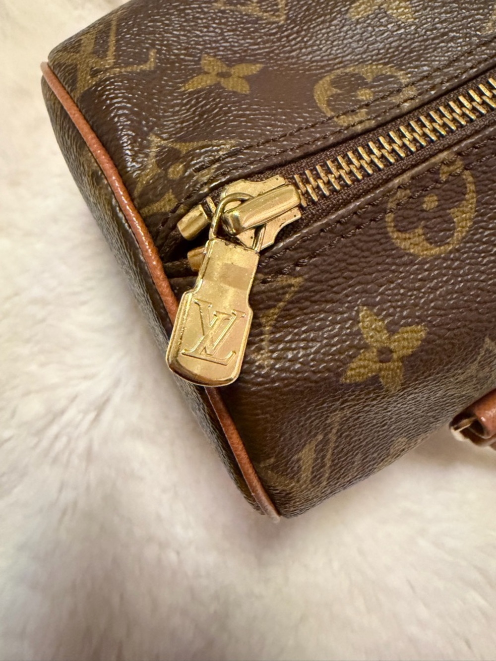 Louis Vuitton Monogram Canvas papillon Barrel Bag size 26 - Picture 5 of 13